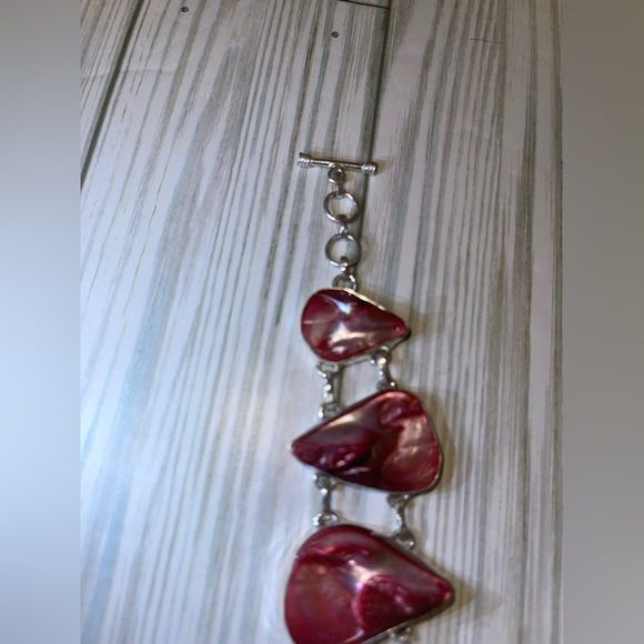 Mother Of Pearl- red Bracelet - Picture 6 of 15
